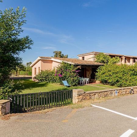 Appartamento Trilocale Le Canne 6 Posti Letto Con Giardino San Teodoro  Eksteriør billede