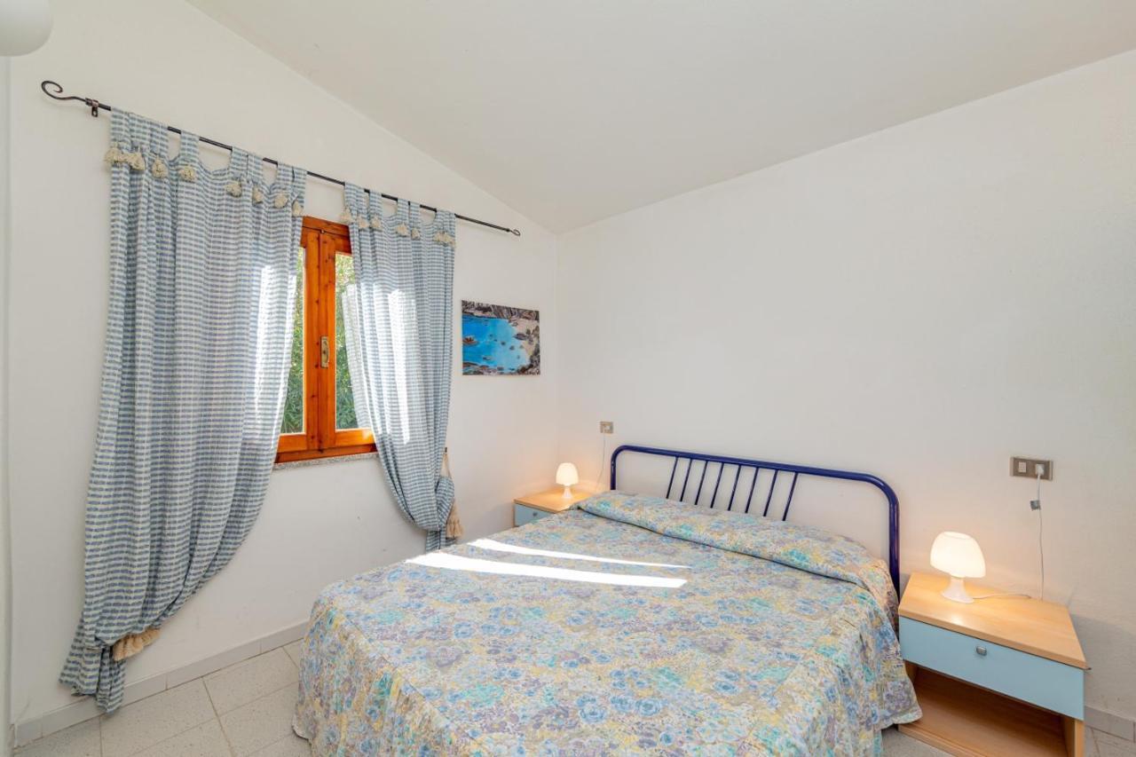 Appartamento Trilocale Le Canne 6 Posti Letto Con Giardino San Teodoro  Eksteriør billede